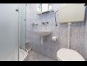 Apartementen Stipica - 100 m from beach: A1(3+2), A3(2+2), SA4(2), A5(2+2) Ruskamen - Riviera Omis  - Appartement - A5(2+2): badkamer met toilet
