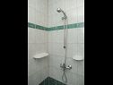 Apartementen NATALI - with swimming pool A1(4+2), A2(2+2), SA3(2), SA4(2+2), A5(4+2), A6(2+2), SA7(2), SA8(2+2) Novalja - Eiland Pag  - Studio-appartment - SA7(2): badkamer met toilet