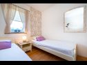 Apartementen San - comfortable and great location: A1(4), A2(2+2), A3(2+2) Povljana - Eiland Pag  - Appartement - A1(4): slaapkamer