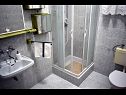 Apartementen Anastazio -200m from sea: A1(6), A2(4), A3(4) Dobropoljana - Eiland Pasman  - Appartement - A1(6): badkamer met toilet
