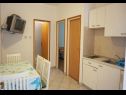 Apartementen Tatjana - 300 m from beach: A1(2+2), A2(4) Banjol - Eiland Rab  - Appartement - A2(4): keuken en eetkamer