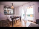  Irena - with private pool: A1(4) Banjol - Eiland Rab  - Appartement - A1(4): eetkamer