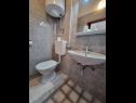 Apartementen Ninko - comfortable: A1(8) Palit - Eiland Rab  - Appartement - A1(8): badkamer met toilet