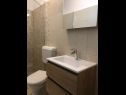 Apartementen en kamers Mila - yard: A1(4+1), R1(2+1), R2(2) Supetarska Draga - Eiland Rab  - Appartement - A1(4+1): badkamer met toilet