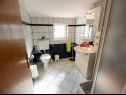 Apartementen Suzy - 80m from the sea: A1 Šestica (6+1), A2 Četvorka (4) Supetarska Draga - Eiland Rab  - Appartement - A2 Četvorka (4): badkamer met toilet