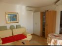 Apartementen Zlato - with pool : SA1 Murva (2), A3 Lovor (4), A4 Mendula (2+1), SA5 Maslina (2) Senj - Riviera Senj  - Appartement - A4 Mendula (2+1): woonkamer
