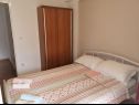 Apartementen Ani - 250m from beach A1(2) Brodarica - Riviera Sibenik  - Appartement - A1(2): slaapkamer