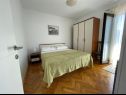 Apartementen Bilja - 20 M from the sea A1(2), A2(2), A3(2), A4(6) Rogoznica - Riviera Sibenik  - Appartement - A4(6): slaapkamer