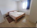 Apartementen Kate - 200 m from beach: A1(2), A2(4+1), SA3(2), A4(6+1) Vodice - Riviera Sibenik  - Appartement - A4(6+1): slaapkamer