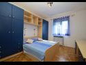 Apartementen Snježa - green house: A1 Andelija(5), B2 Snjezana(4+1) Vodice - Riviera Sibenik  - Appartement - B2 Snjezana(4+1): slaapkamer