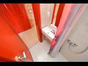 Apartementen Goga - with free parking A1(2+2), A2(2+1), A3(2+2), A4(2+1) Vodice - Riviera Sibenik  - Appartement - A2(2+1): badkamer met toilet