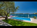 Vakantiehuizen Lucmar - swimming pool and sea view H(8+2) Zatoglav - Riviera Sibenik  - Kroatië  - zwembad