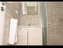 Apartementen Niko - modern: SA1(2), A2(2+2), A3(2+2), A4(4+2) Kastel Luksic - Riviera Split  - Appartement - A3(2+2): badkamer met toilet