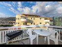 Apartementen Niko - modern: SA1(2), A2(2+2), A3(2+2), A4(4+2) Kastel Luksic - Riviera Split  - Appartement - A3(2+2): terras