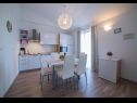 Apartementen Damir - with garden: A1(6) Kastel Stafilic - Riviera Split  - Appartement - A1(6): keuken en eetkamer
