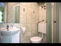 Apartementen Robi - 50m from beach SA2(2+1), SA4(2+1), R1(2), R3(2) Podstrana - Riviera Split  - Studio-appartment - SA2(2+1): badkamer met toilet