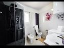 Apartementen Mariska - with swimming pool: A1(6+2), A2(6+2) Podstrana - Riviera Split  - Appartement - A2(6+2): badkamer met toilet