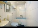 Apartementen Marija - 120 m from the beach : A1(4+1), SA3(2) Podstrana - Riviera Split  - Studio-appartment - SA3(2): badkamer met toilet