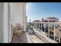 Apartementen Neven - comfortable & great location: A1(4+2) Split - Riviera Split  - Appartement - A1(4+2): terras