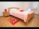 Apartementen Darko - spacious: A1(6+1) Split - Riviera Split  - Appartement - A1(6+1): slaapkamer