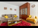 Apartementen Deni - modern & in center: A1(2+2) Split - Riviera Split  - Appartement - A1(2+2): woonkamer
