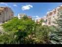 Apartementen Jurica - 300 m from sea: A1 Lea(2+1), A2 Roko(2+1) Split - Riviera Split  - vegetatie (huis en omgeving)