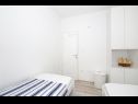 Apartementen Anamarija - garden terrace : A1(4) Split - Riviera Split  - Appartement - A1(4): slaapkamer