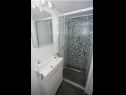Apartementen Marina - with parking : SA1(2) Split - Riviera Split  - Studio-appartment - SA1(2): badkamer met toilet