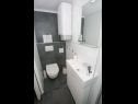 Apartementen Marina - with parking : SA1(2) Split - Riviera Split  - Studio-appartment - SA1(2): badkamer met toilet