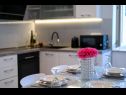 Apartementen Sani - modern: A1(3) Split - Riviera Split  - Appartement - A1(3): keuken en eetkamer