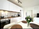 Apartementen Mendula - private garage: A1(2+2), A2(2+2) Split - Riviera Split  - Appartement - A2(2+2): keuken en eetkamer