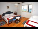 Apartementen Pero - 70m from the sea: A1(6), A2(2) Marina - Riviera Trogir  - Appartement - A1(6): slaapkamer