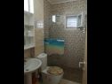 Apartementen Marino - large terrace : A1(4) Marina - Riviera Trogir  - Appartement - A1(4): badkamer met toilet