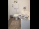 Apartementen Anka- comfortable and affordable A2(3+2), A1(6) Marina - Riviera Trogir  - Appartement - A1(6): badkamer met toilet