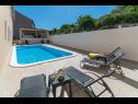 Apartementen Lux 3 - heated pool: A5(4+2), A6(4+2) Marina - Riviera Trogir  - zwembad