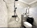 Apartementen Mia - with pool: A1(4) Marina - Riviera Trogir  - Appartement - A1(4): badkamer met toilet