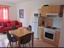 Apartementen Katy - 150m from the clear sea: A1(2+2) Seget Vranjica - Riviera Trogir  - Appartement - A1(2+2): keuken en eetkamer