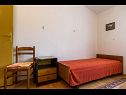 Apartementen VV A1(2+1), A2(5), A3(7) Seget Vranjica - Riviera Trogir  - Appartement - A2(5): slaapkamer