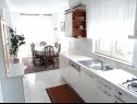 Apartementen Vesna - 40 m from pebble beach: A1(4+1), A2(4), A3(4+1) Seget Vranjica - Riviera Trogir  - Appartement - A3(4+1): keuken en eetkamer