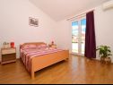 Apartementen Žar - free parking A1(4+1), A2(2+2), A3(2+2), A4(4+1) Seget Vranjica - Riviera Trogir  - Appartement - A4(4+1): slaapkamer