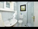 Apartementen Kata - 100m from sea: A1(4+1) Seget Vranjica - Riviera Trogir  - Appartement - A1(4+1): badkamer met toilet