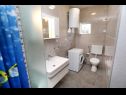 Apartementen Ante - 50 M from the sea : A1(5), A2(8) Seget Vranjica - Riviera Trogir  - Appartement - A2(8): badkamer met toilet