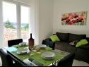 Apartementen Tih - 20 m from sea: A1 Ruzmarin(2+2), A2 Maslina(2+2) Sevid - Riviera Trogir  - Appartement - A2 Maslina(2+2): woonkamer