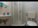 Apartementen Mil - 80m from the sea A1(4+1), A2(2) Sevid - Riviera Trogir  - Appartement - A1(4+1): badkamer met toilet