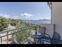 Apartementen Mil - 80m from the sea A1(4+1), A2(2) Sevid - Riviera Trogir  - Appartement - A2(2): balkon