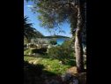 Apartementen Jak - 10m from the sea: A(4+2) Sevid - Riviera Trogir  - tuin