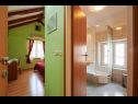 Apartementen en kamers Jare - in old town R1 zelena(2), A2 gornji (2+2) Trogir - Riviera Trogir  - Kamer - R1 zelena(2): interieur