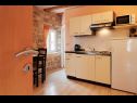 Apartementen en kamers Jare - in old town R1 zelena(2), A2 gornji (2+2) Trogir - Riviera Trogir  - Appartement - A2 gornji (2+2): keuken