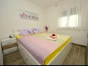 Apartementen MeMi - great location, modern & parking: A1 Marin(4) Trogir - Riviera Trogir  - Appartement - A1 Marin(4): slaapkamer
