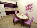 Apartementen MeMi - great location, modern & parking: A1 Marin(4) Trogir - Riviera Trogir  - Appartement - A1 Marin(4): keuken en eetkamer
